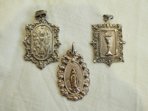 Lot medailles religieuses - 3,
