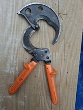 Pince coupe câble - pince,