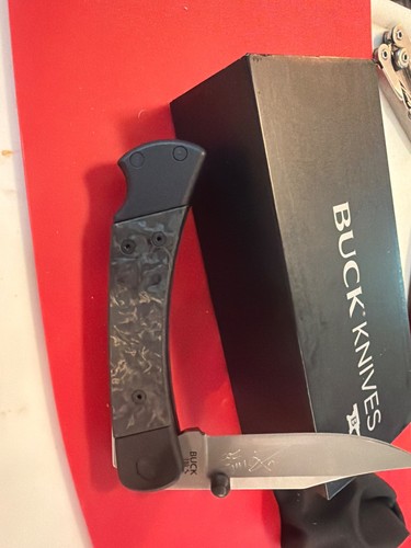 Buck 110 folding hunter - hunter, rare