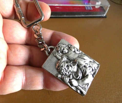 Ancien porte clé signé
