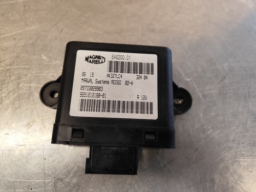 Boitier pompe carburant - boitier,
