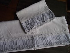 / ?DRAP et TAIE bébé ( broderie anglaise ) ? /