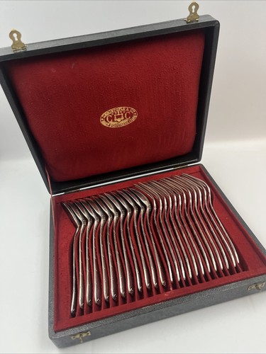 Ménagère métal argenté