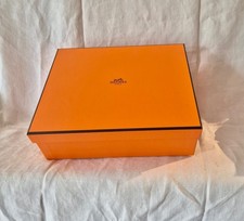 Grande Boite  Vide Haute HERMES NEUVE  23 X 19 X 7 cm