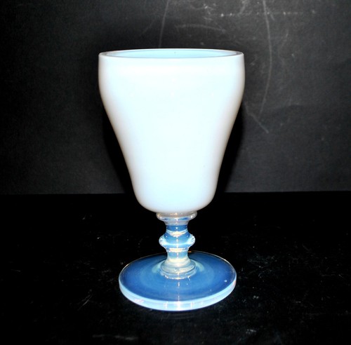 Sevres verre calice opaline - sevres,