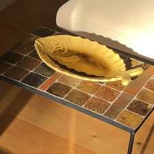 AEGITNA Imposant Plat au