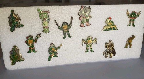 Lot pin tortues ninja - 12, pin’s