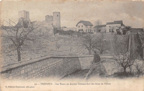 01-TREVOUX-N�T201-E/0035