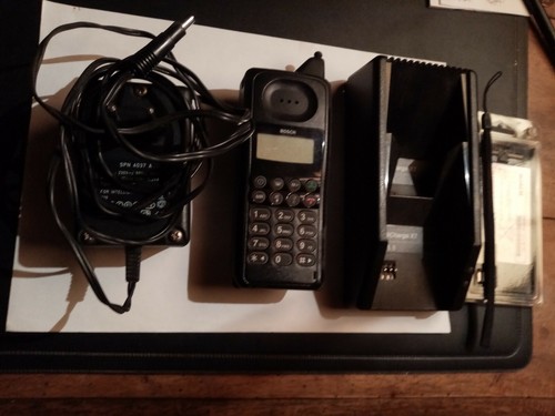 Telephone portable vintage - telephone,