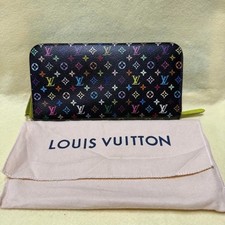 LOUIS VUITTON Monogram