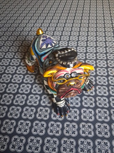 Figurine chien tom - chien, drag