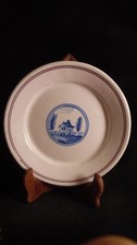 Assiette en faience de Nevers