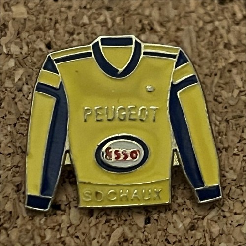 Peugeot pin football - peugeot,