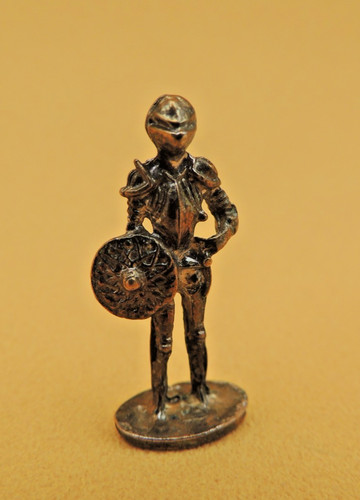 Kinder surprise figurine - kinder,