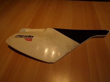 Cache latéral origine droit