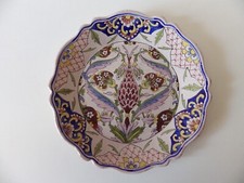 BELLE ASSIETTE  EN FAIENCE DE MALICORNE POUPLARD BEATRIX XIX ème signée  MC