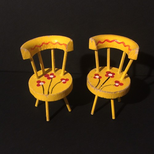 Vintage turned wood yellow - 2,