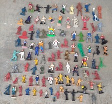 lot   ancienne figurine tous genre plastique