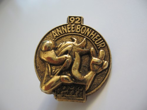 Pins pif chien 92 annee - le,