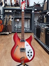 (Rickenbacker) Guitare