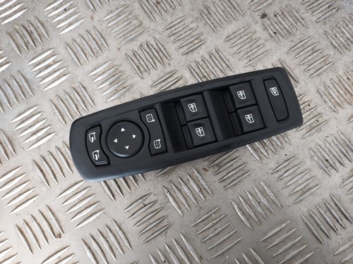 Bouton commande lève vitre
