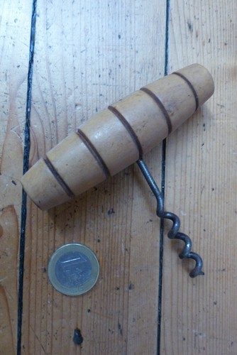 Petit tire bouchon - , ancien