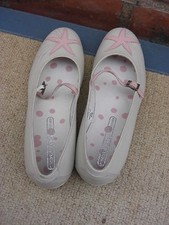 ballerines cuir beige Nothing Else 39 étoile et bride roses idéal cérémonie