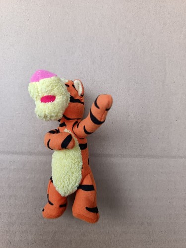 Petite peluche tigrou winnie - peluche,
