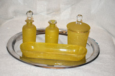 Set de toilette en verre