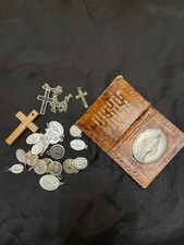 Anciens objets religieux lot