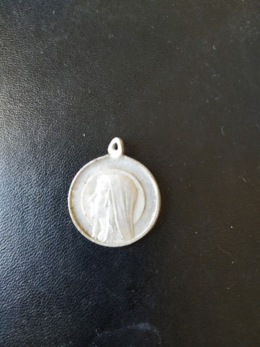 Médaille religieuse ancienne
