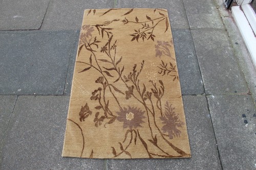 Tapis oriental traditionnel - tapis,