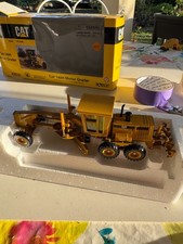 Niveleuse CAT 140H echelle 1/35 norscot