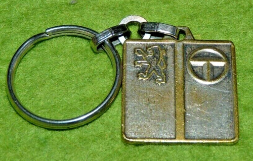 Ancien porte clés métal - ancien,