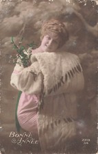 CP BONNE ANNEE FEMME MANCHON