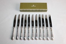 11 couteaux à dessert