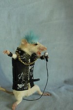 taxidermie rat punk rock star
