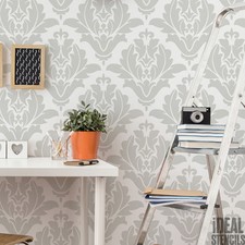 Floral Damas Pochoir Mural