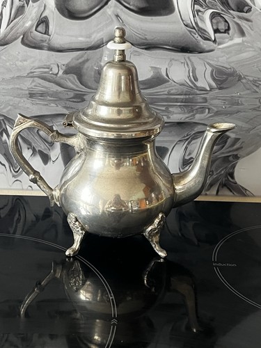 Théière marocaine métal