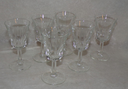 Lot petits verres à - de,