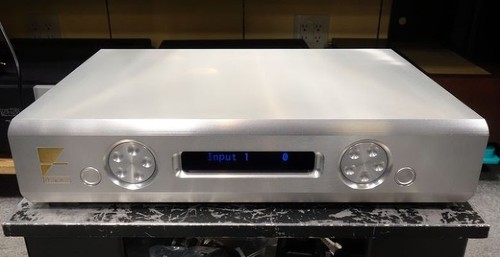 Amplificateur contrôle - de,
