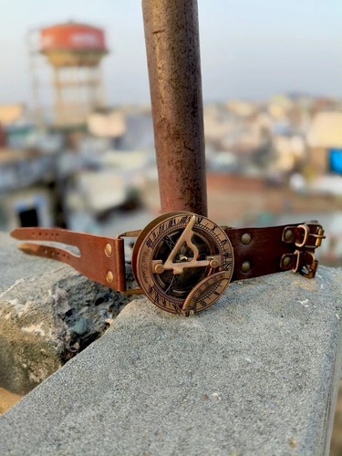 Ancienne montre bracelet - ancienne, montre-bracelet