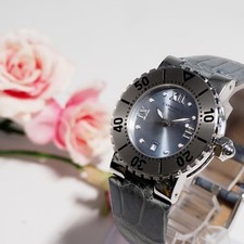 Belle montre de plongée