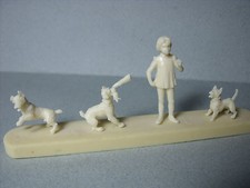 4   FIGURINES  1/43   SET 77
