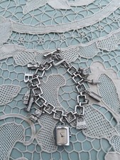 Authentique Montre Bracelet À
