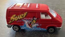 Majorette n°248, Volkswagen Caravelle "Surf" rouge, 1/64e