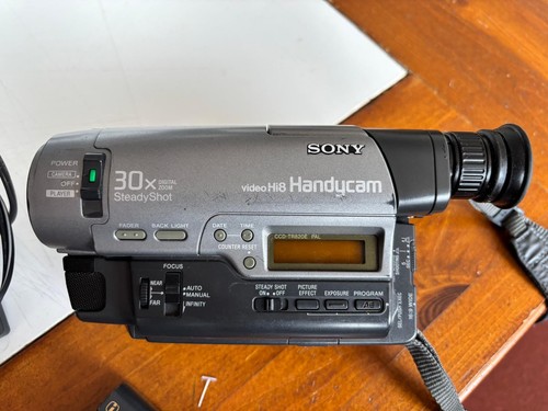 Sony handycam ccd trv820e hi8 - sony,