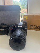 Appareil Photo Nikon D3400 24.2MP Kit Avec 18-55mm F/3.5-5.6G VR Objectif