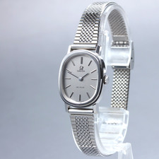 Presque comme neuve montre - presque,