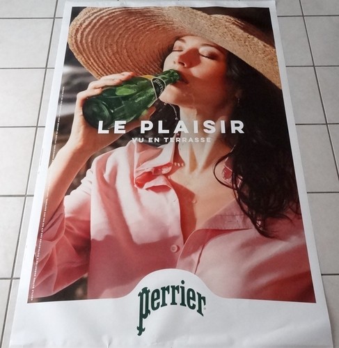 Affiche publicitaire roulée - affiche,